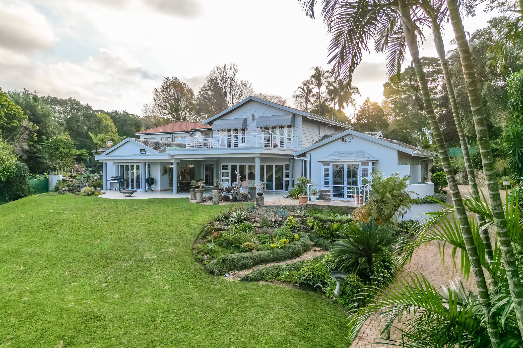 Double-storey house for sale in Kloof - 1KF1705325