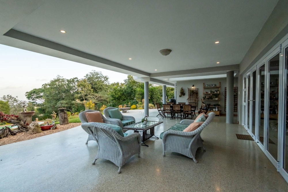 Double-storey house for sale in Kloof - 1KF1705325 Double-storey house for sale in Kloof - 1KF1705325