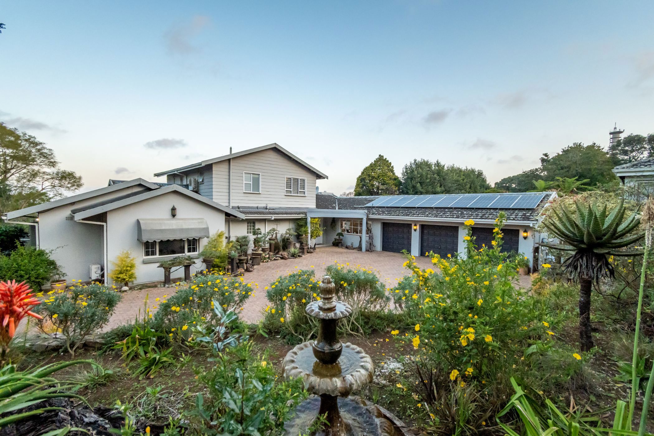 Double-storey house for sale in Kloof - 1KF1705325