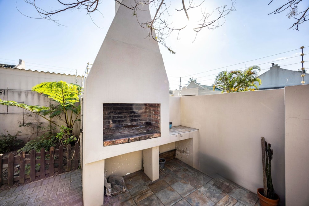 Townhouse for sale in Abbotsford, East London - 1EZ1703660 Townhouse for sale in Abbotsford, East London - 1EZ1703660