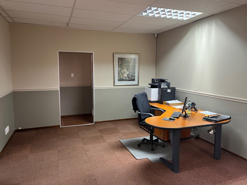 Commercial office to rent in Westdene, Bloemfontein - 1BX1703681