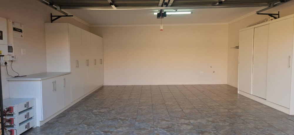 House let in New Redruth - 1GV1705054