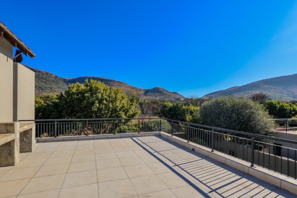 House for sale in Leloko Estate - 1HR1705132