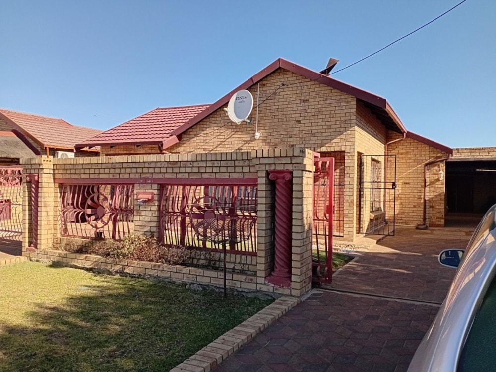 House for sale in Grasslands - 1BX1705048