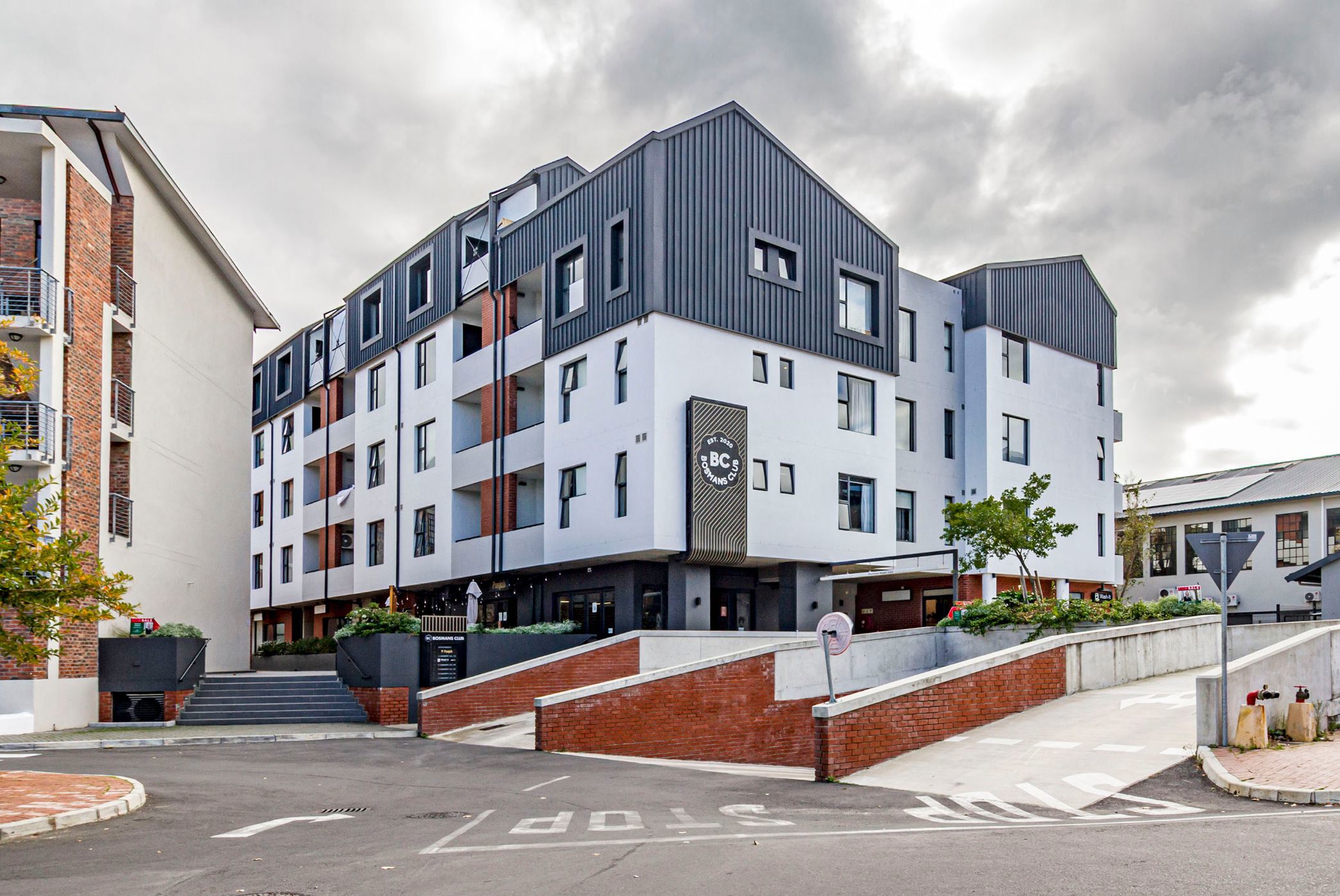 Apartment for sale in Onder Papegaaiberg - ST1703936