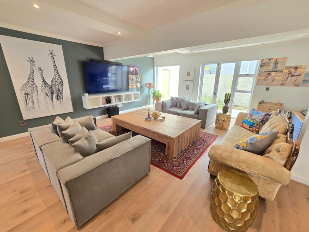 House sold in Vineta, Namibia - 3NM1703180