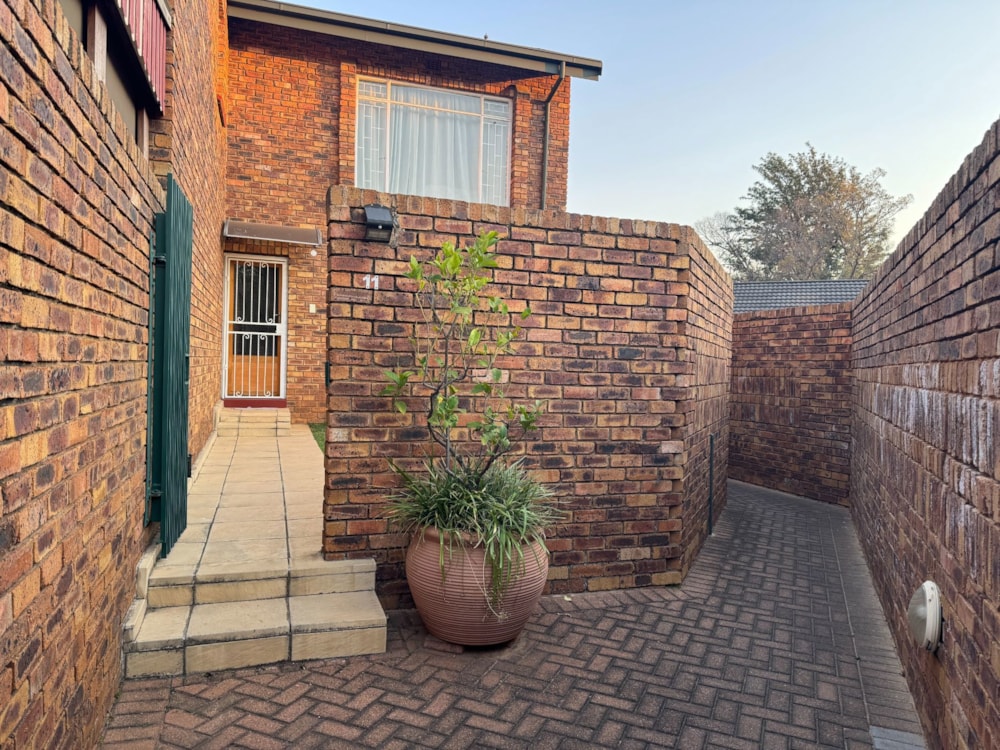 Double-storey apartment for sale in Heidelberg, Gauteng - 1SP1703760