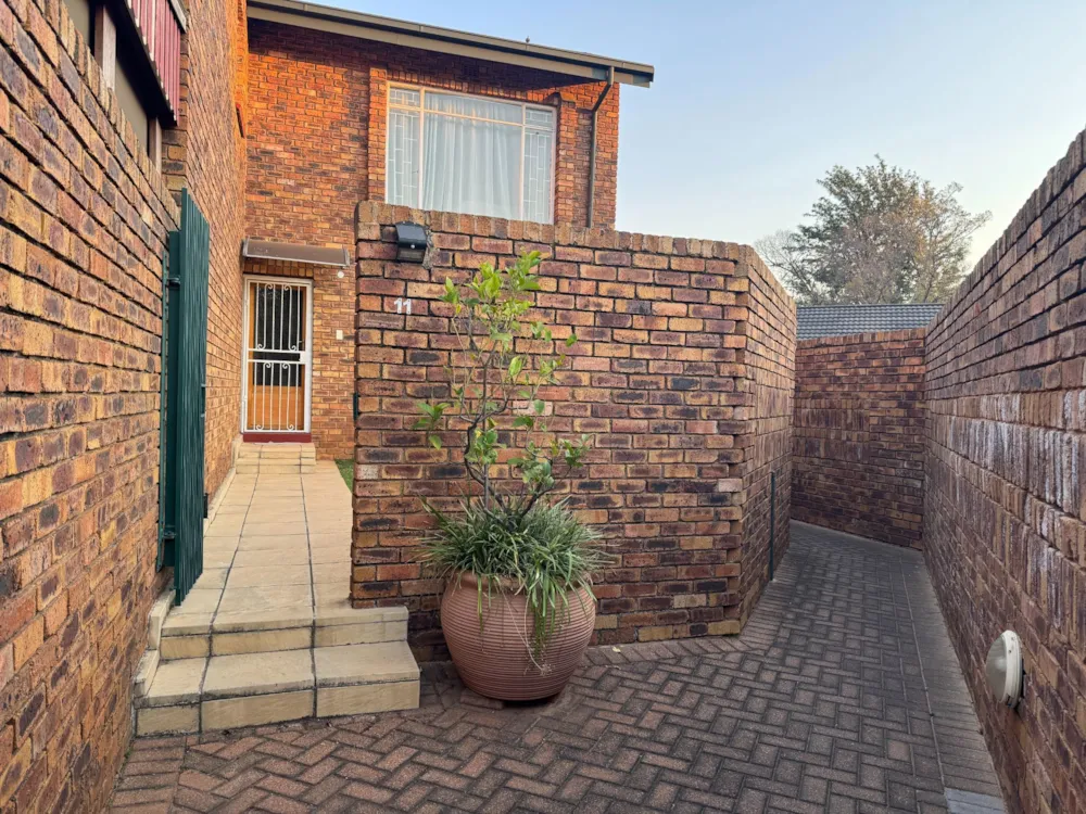 Double-storey apartment sold in Heidelberg, Gauteng - 1SP1703760 Double-storey apartment sold in Heidelberg, Gauteng - 1SP1703760