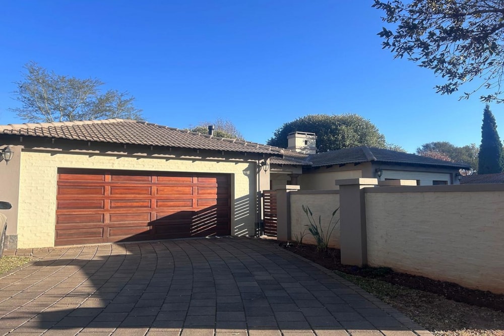 Security estate home for sale in Midstream Estate - CN1701827 Security estate home for sale in Midstream Estate - CN1701827