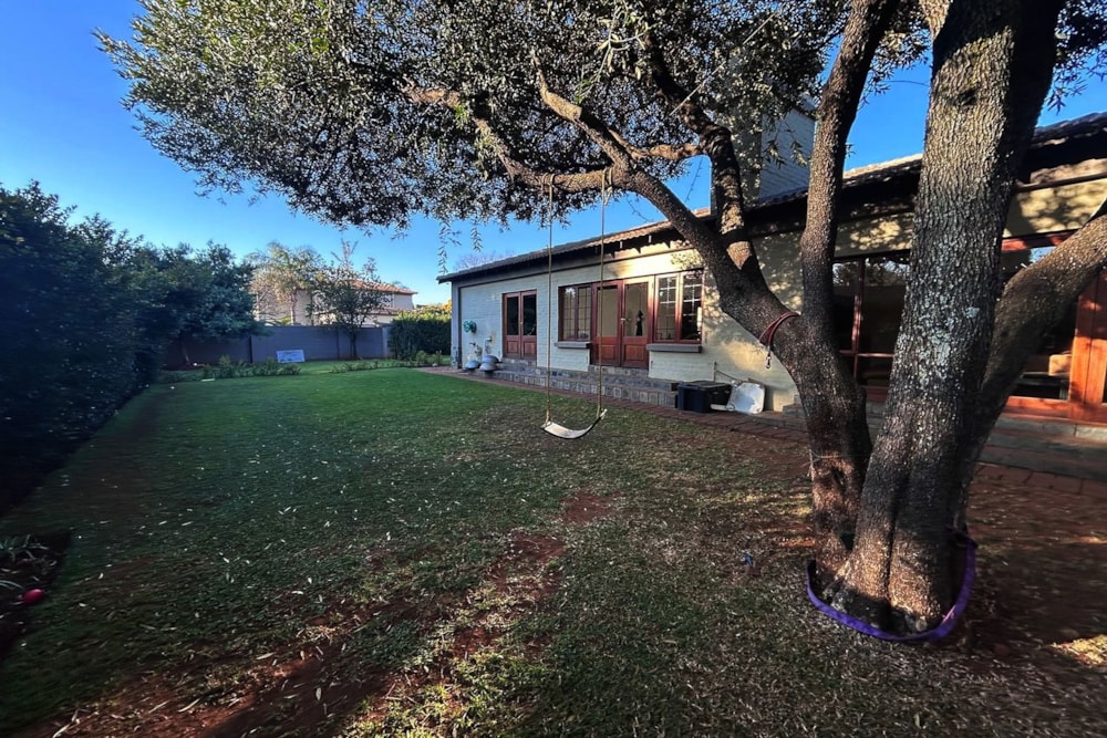 Security estate home for sale in Midstream Estate - CN1701827 Security estate home for sale in Midstream Estate - CN1701827