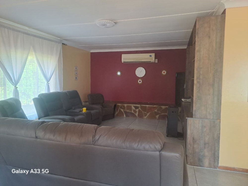 House for sale in Barkly West - 1KJ1702973 House for sale in Barkly West - 1KJ1702973