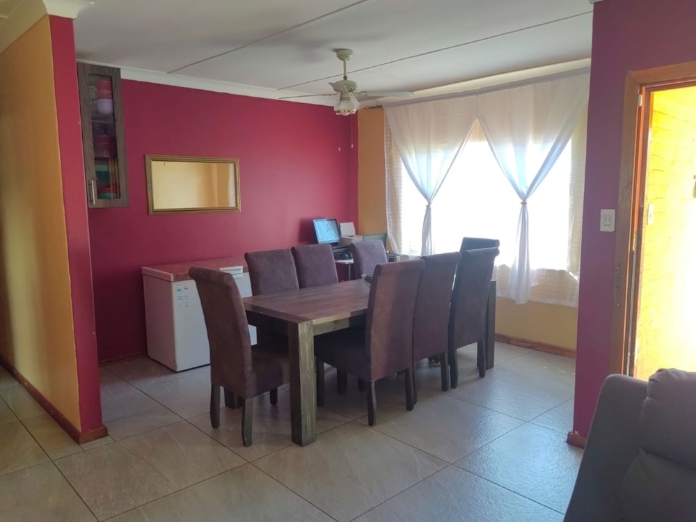 House for sale in Barkly West - 1KJ1702973 House for sale in Barkly West - 1KJ1702973