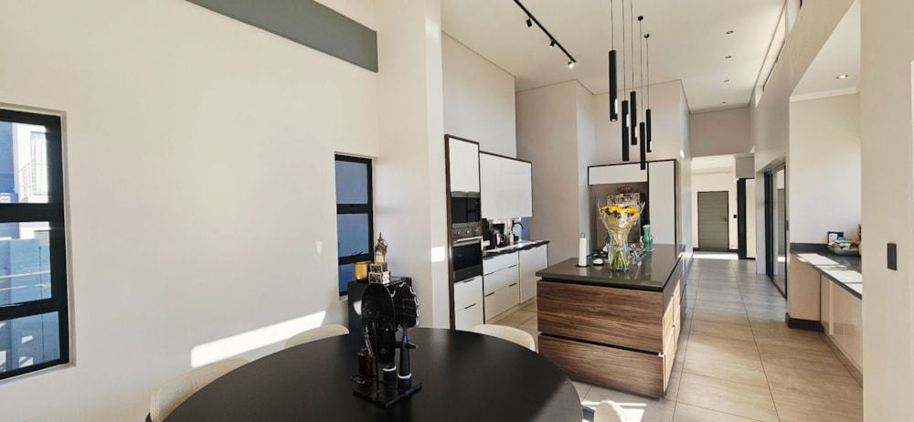 House for sale in Midstream Estate - CN1704531 House for sale in Midstream Estate - CN1704531