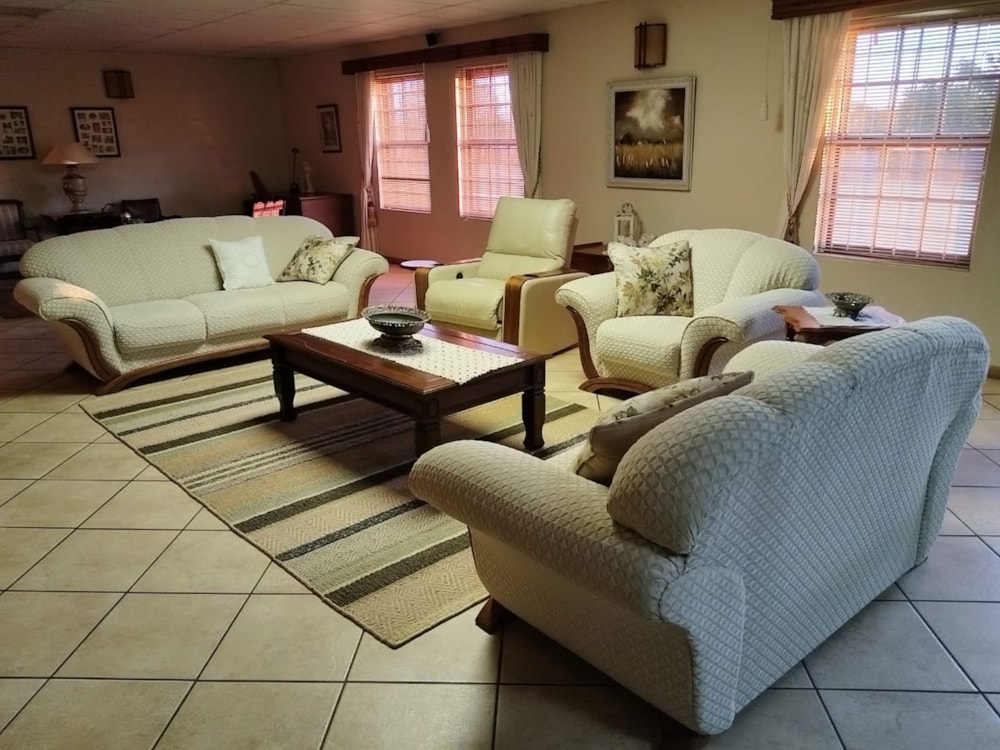 Smallholding for sale in Bains Vlei - 1BX1705188 Smallholding for sale in Bains Vlei - 1BX1705188