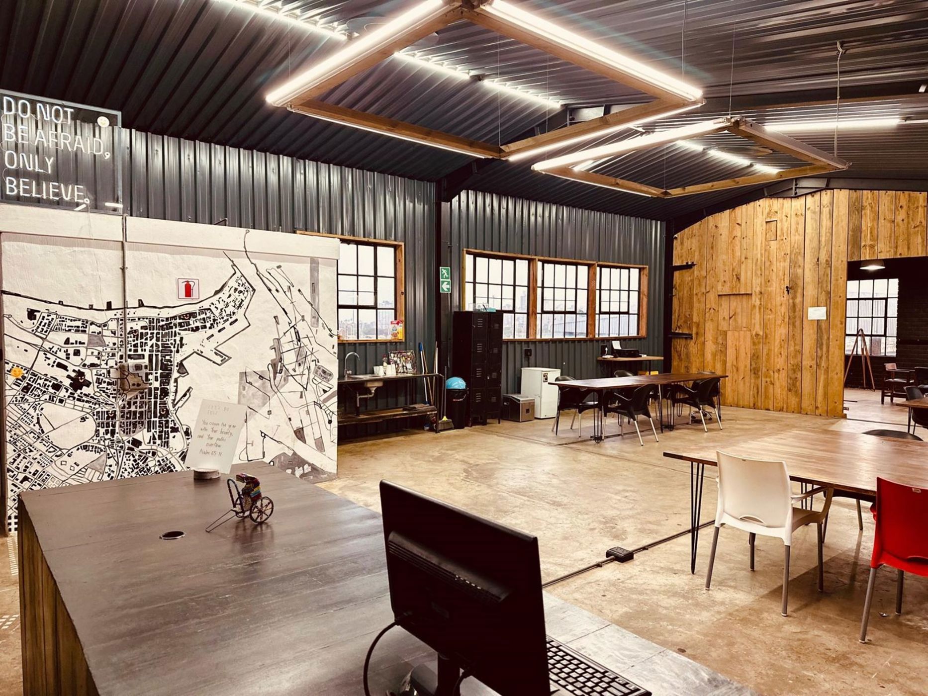 Commercial office to rent in Morningside, Durban - 1DA1628681