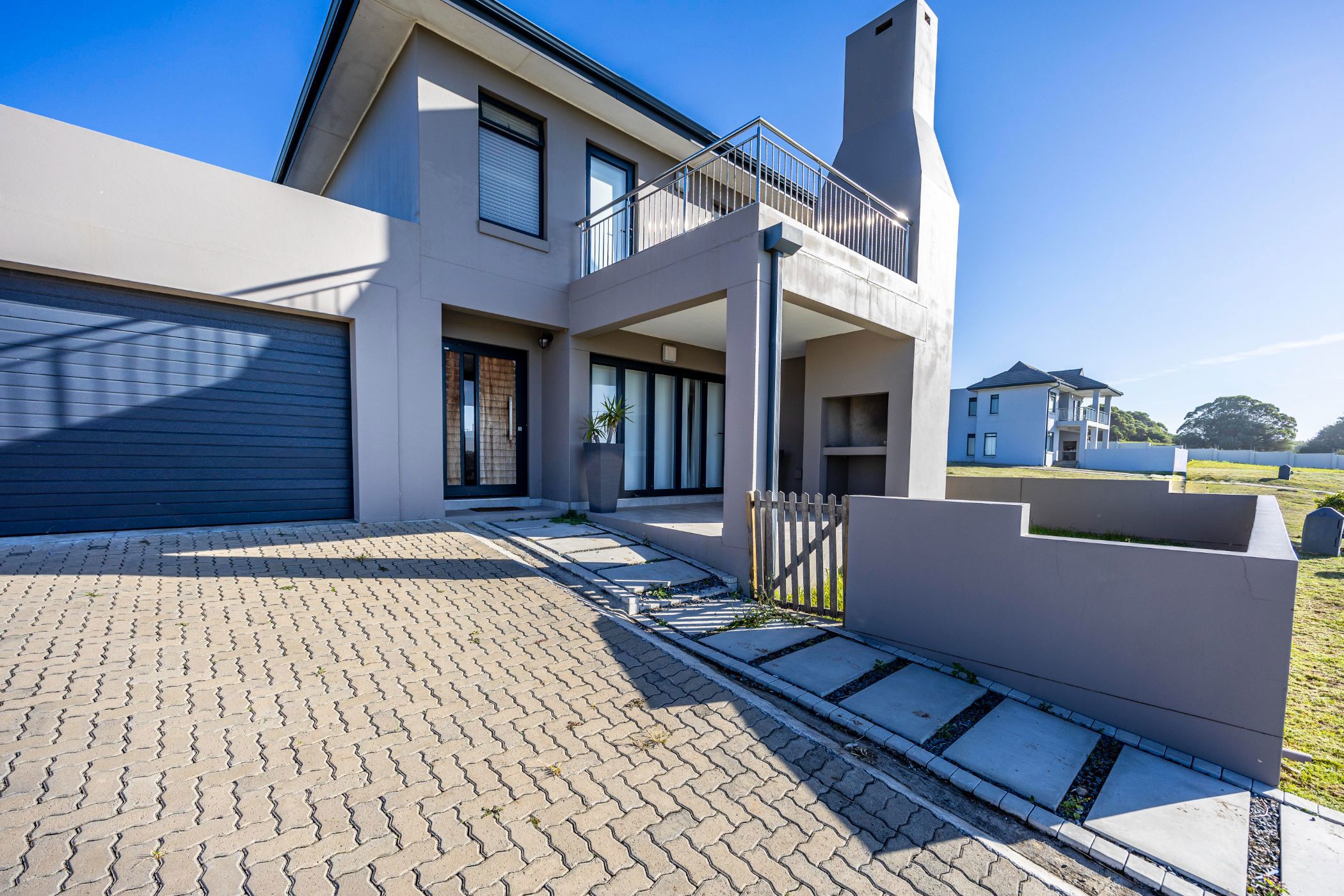 House for sale in Kidds Beach - 1EZ1704206