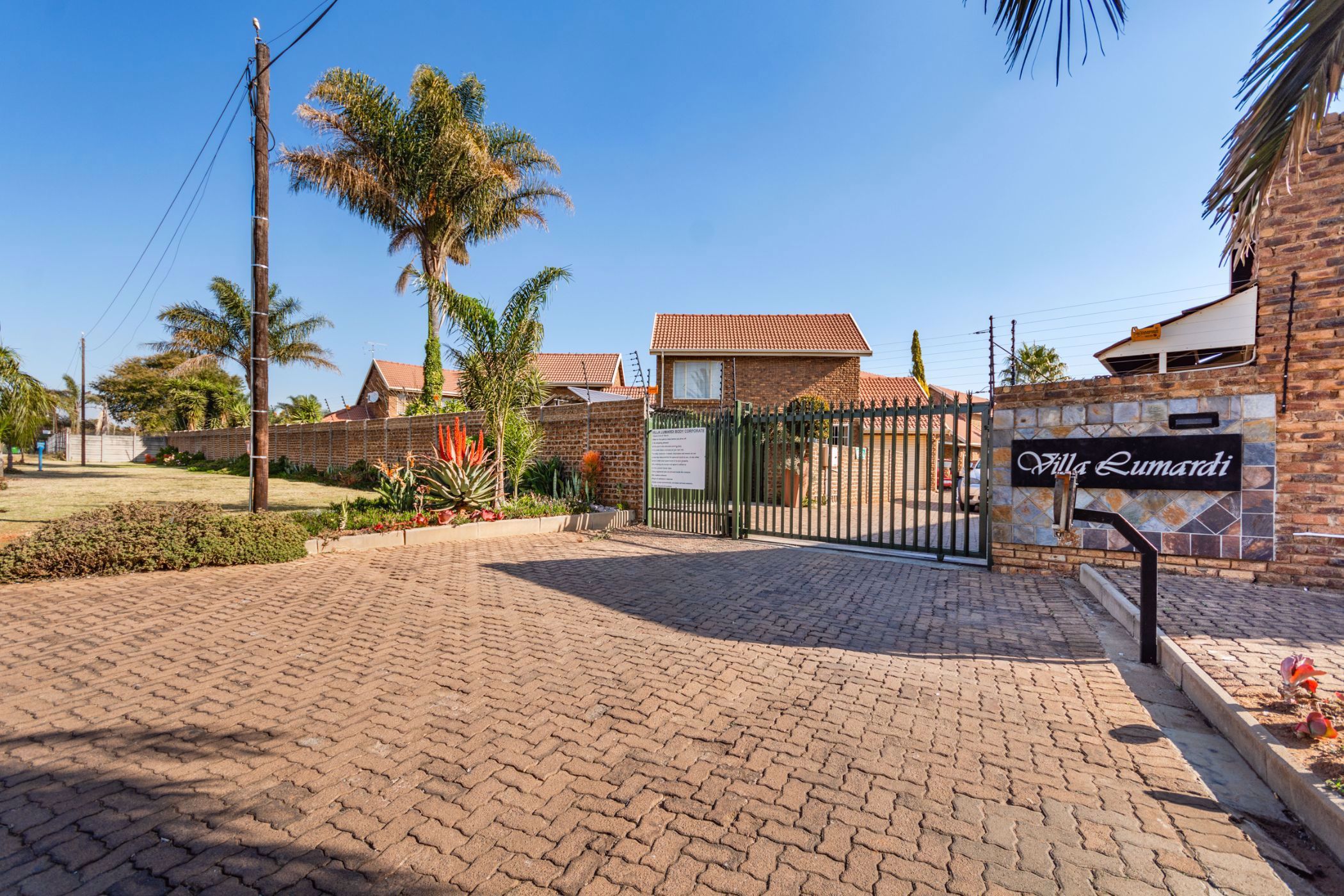 Townhouse for sale in Glen Marais - KTP1674994