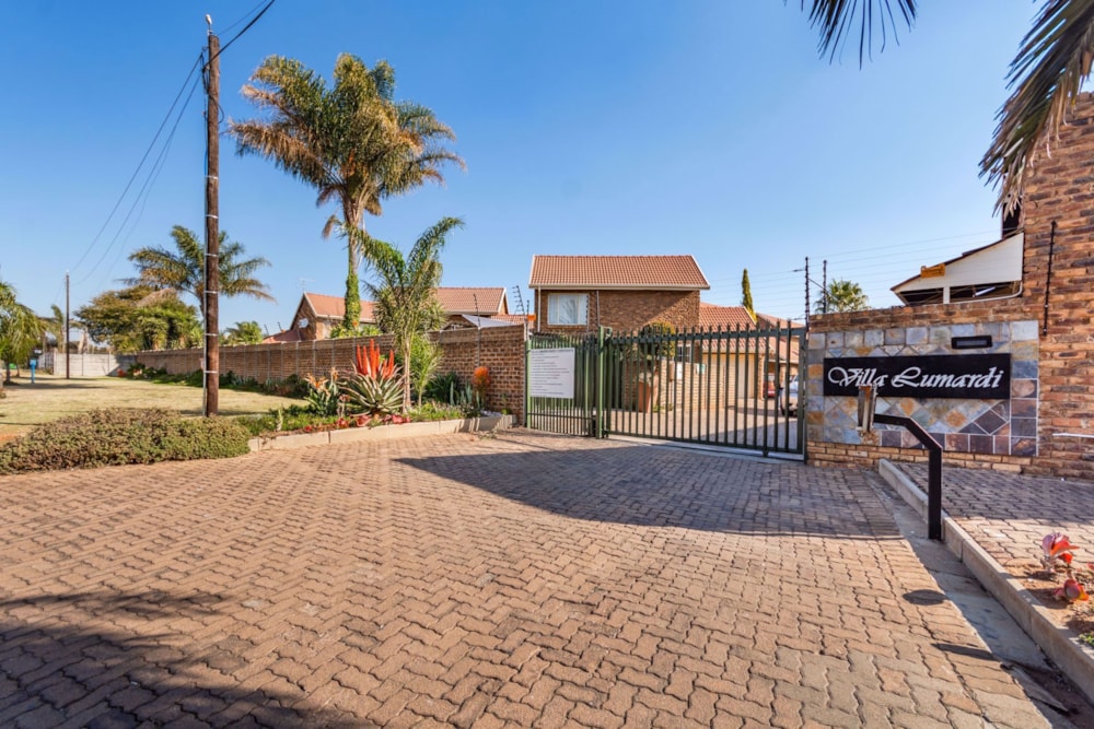 Townhouse for sale in Glen Marais - KTP1674994