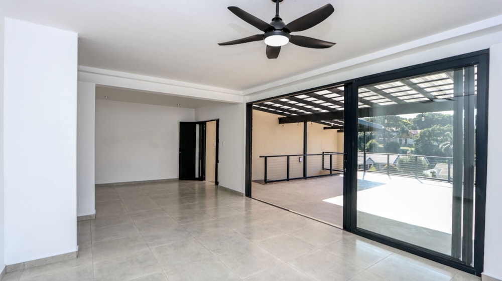 Townhouse for sale in La Lucia - 1ND1705824 Townhouse for sale in La Lucia - 1ND1705824