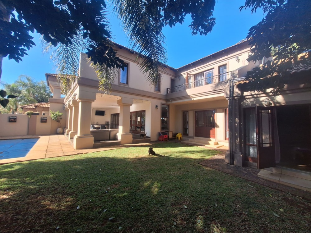 House for sale in Midstream Estate - CN1704332 House for sale in Midstream Estate - CN1704332