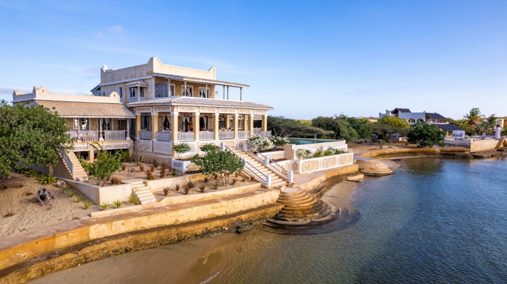 Beachfront villa to rent in Lamu, Kenya - 3KE1684824