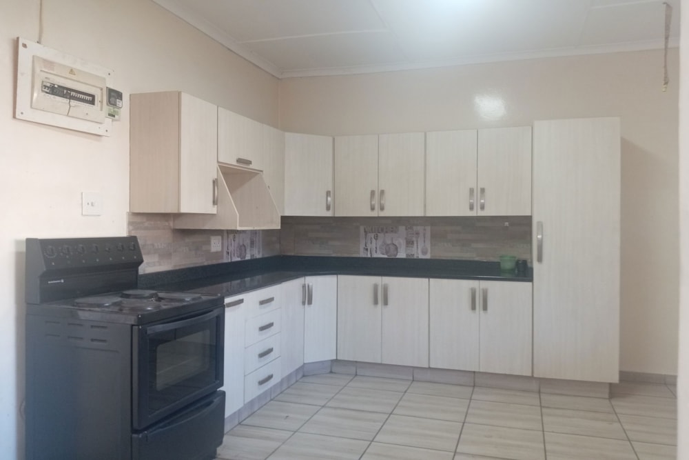 House for sale in Newcastle - 1NW1692313