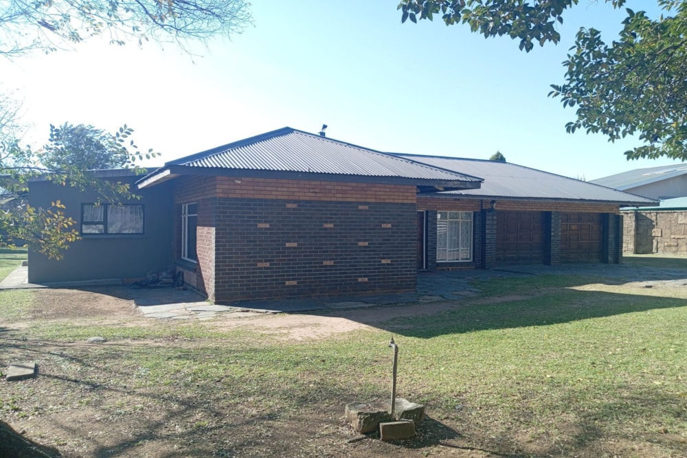 House for sale in Newcastle - 1NW1692313