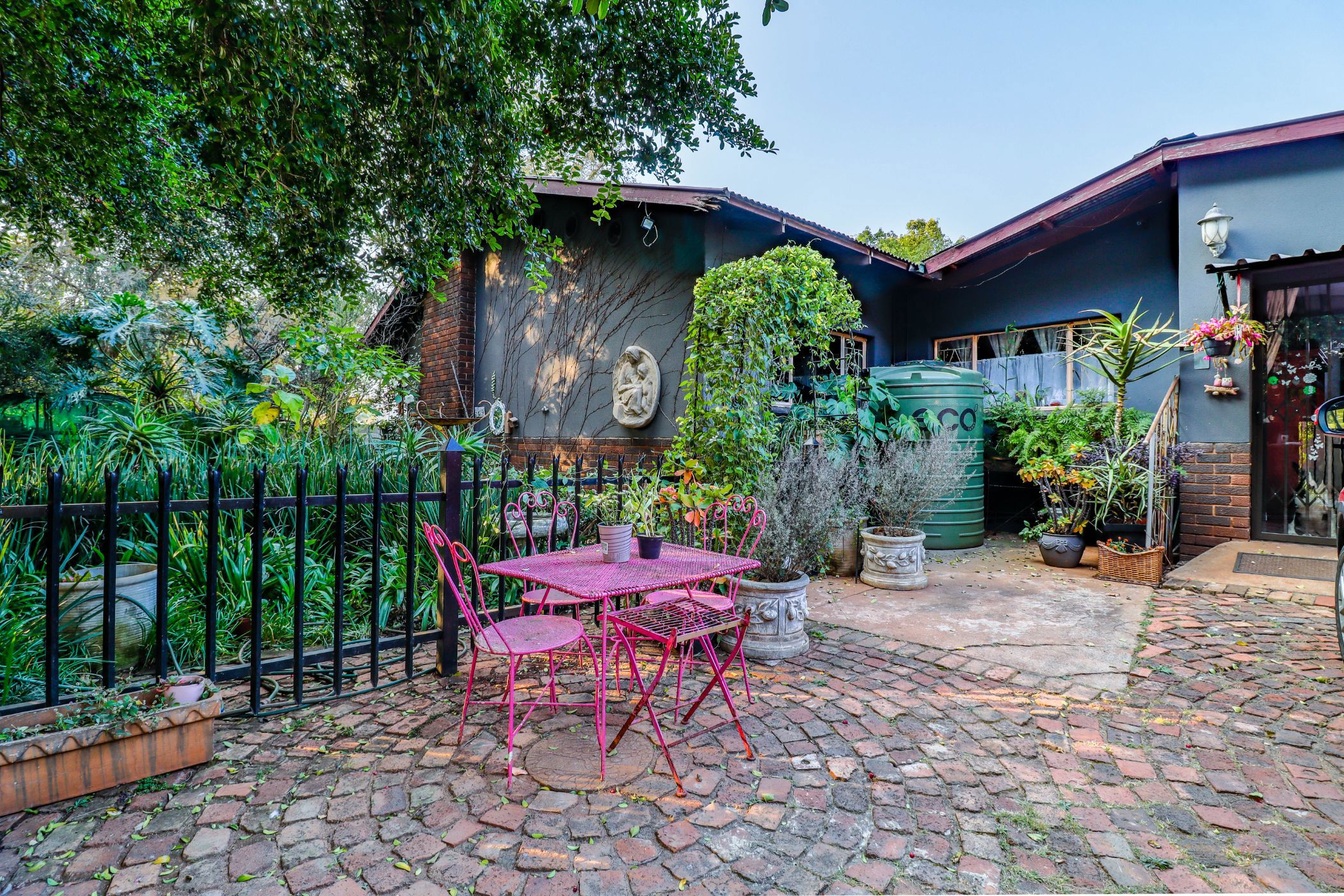 House for sale in Lyttelton Manor - CN1701245