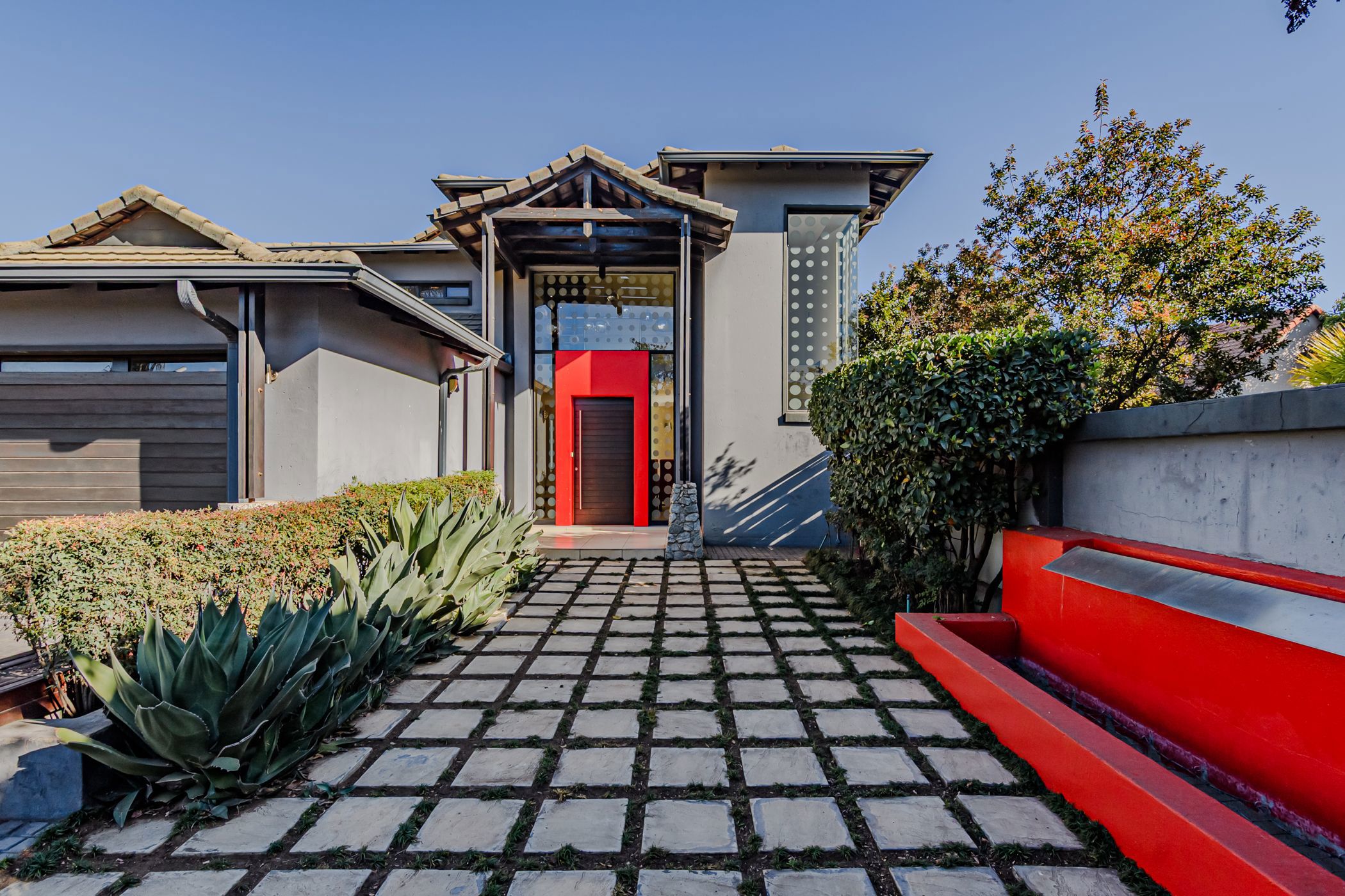 Security estate home for sale in Midstream Estate - CN1704788