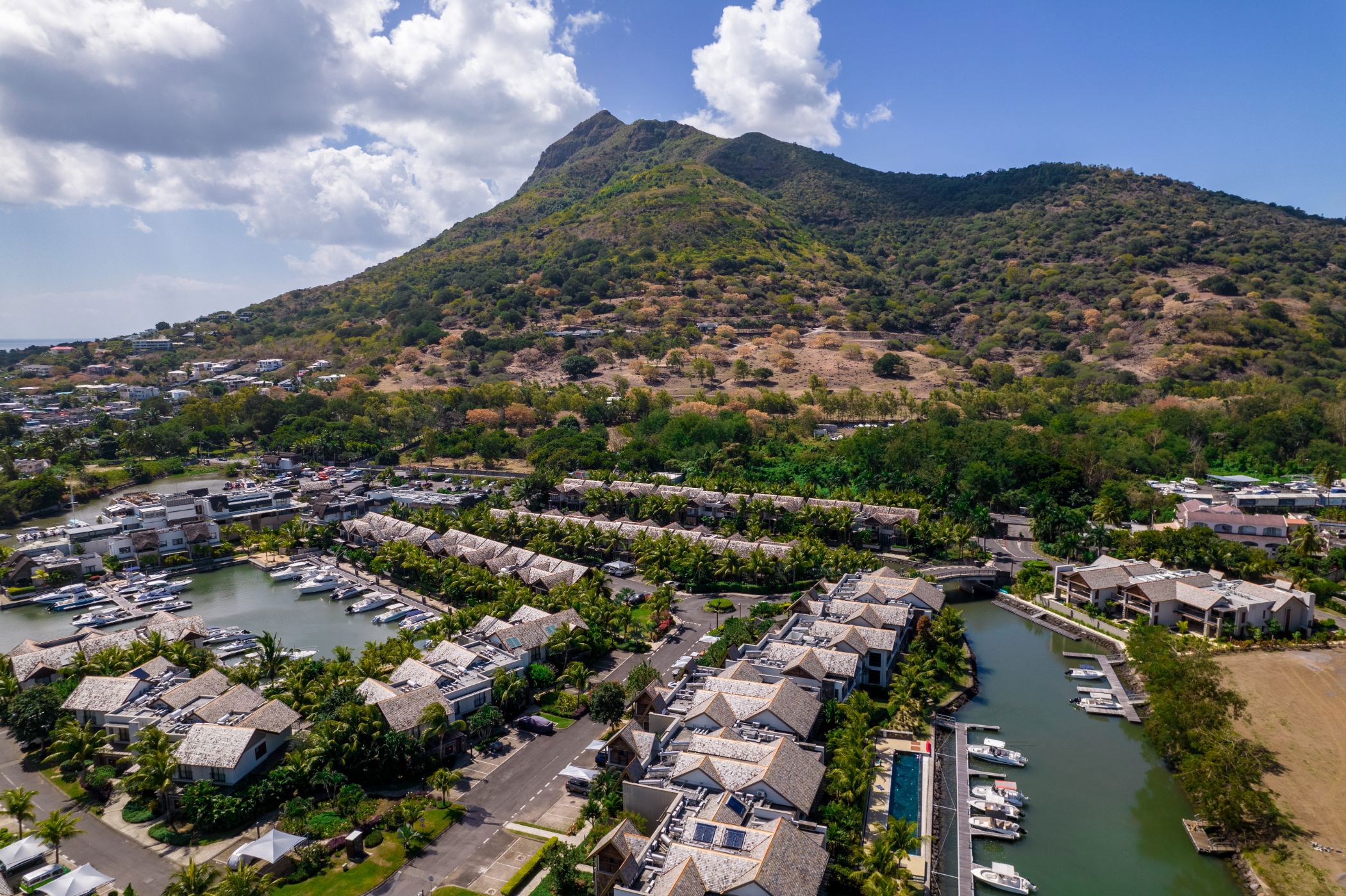 Double-storey apartment for sale in Black River, Mauritius - MUR1692646