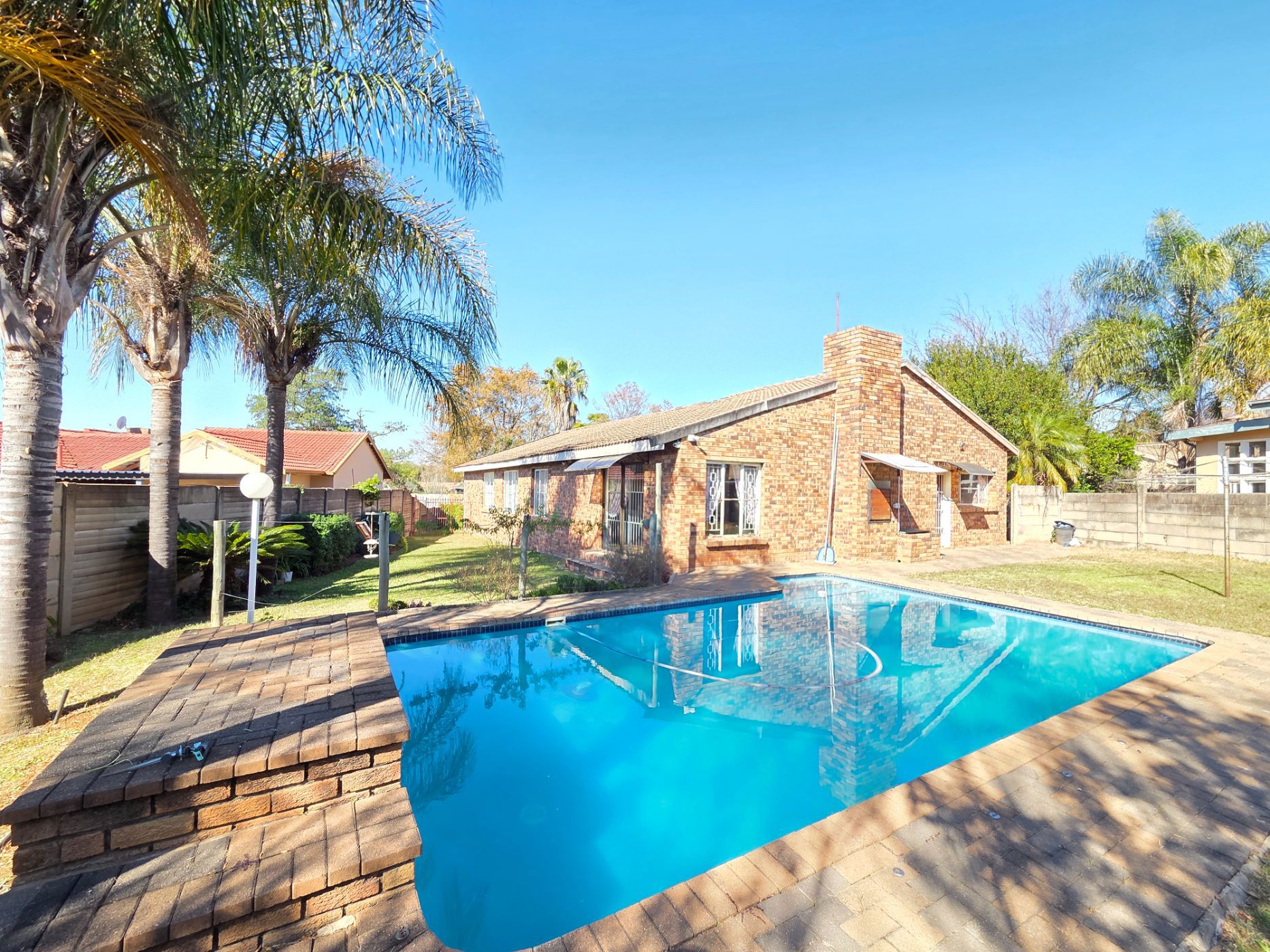 House for sale in Pioneer Park - 1NW1704526