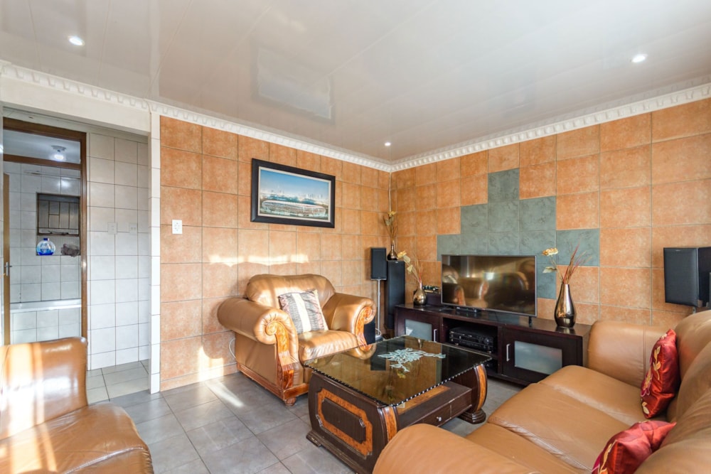 House for sale in Etwatwa - EN1703552 House for sale in Etwatwa - EN1703552