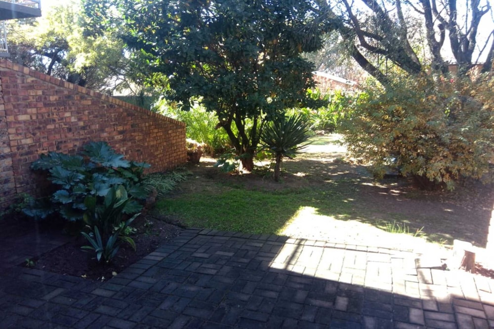 Townhouse for sale in Middelburg Central (Mpumalanga Central)  - 1MD1700053