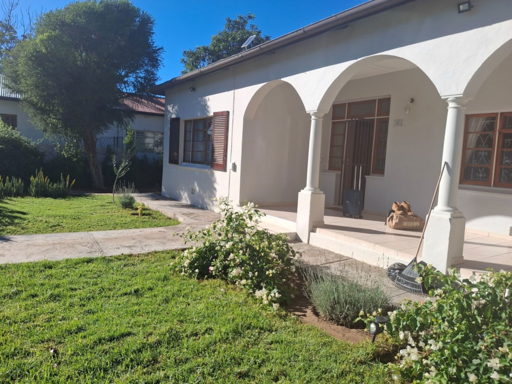House sold in Graaff-Reinet - 1KK1700298 House sold in Graaff-Reinet - 1KK1700298