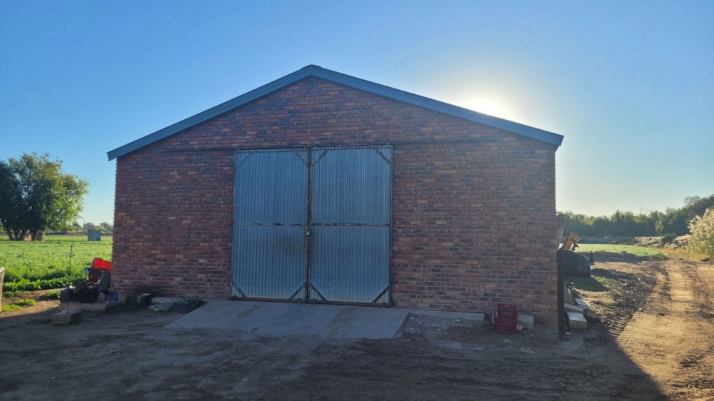 Irrigation farm for sale in Keidebees - 1KAH1702912