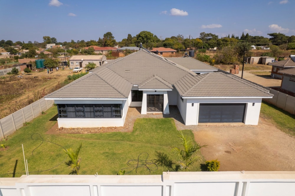 House for sale in Norton, Zimbabwe - 3ZB1704322