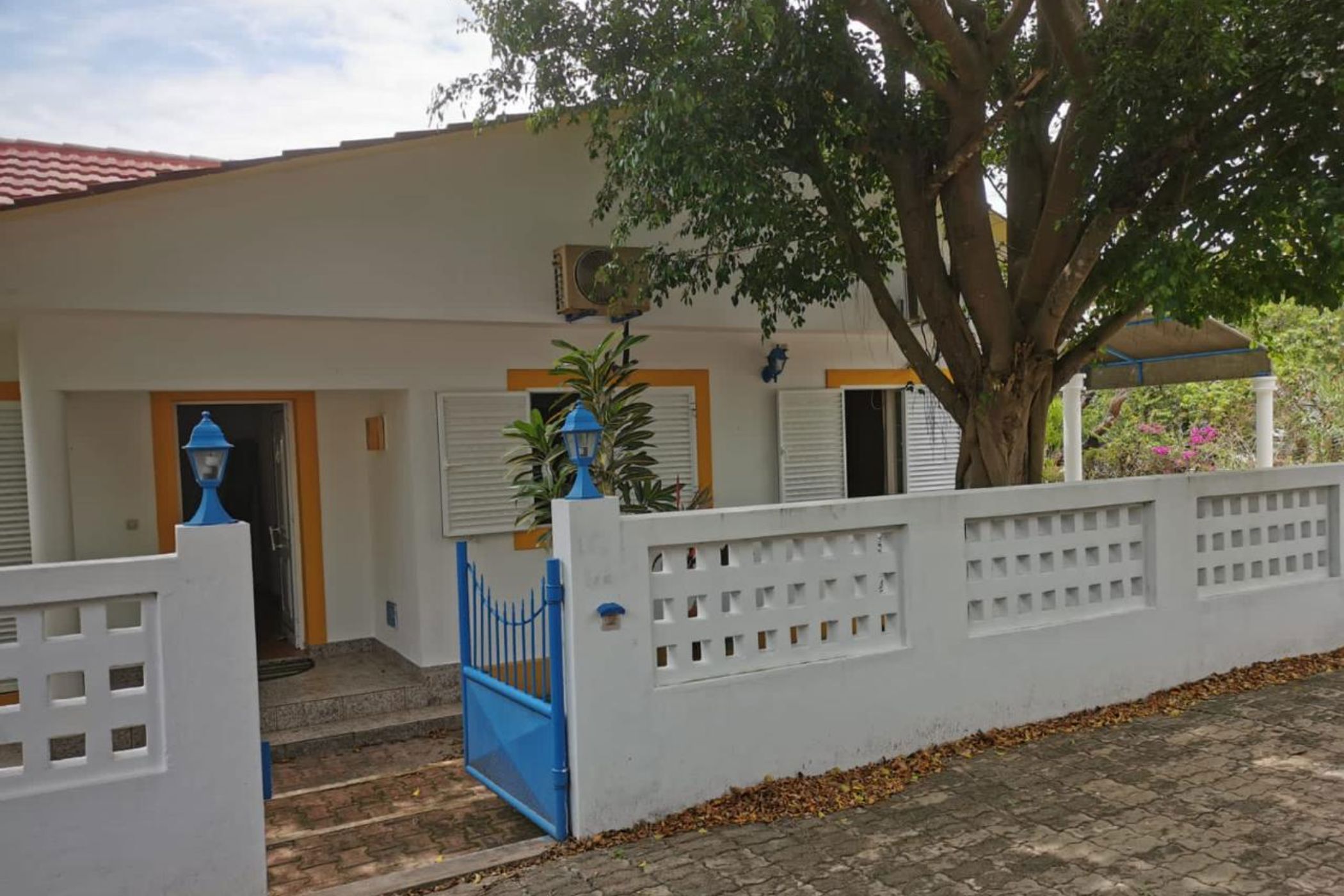 House for sale in Bilene, Mozambique - 3MQ1701425