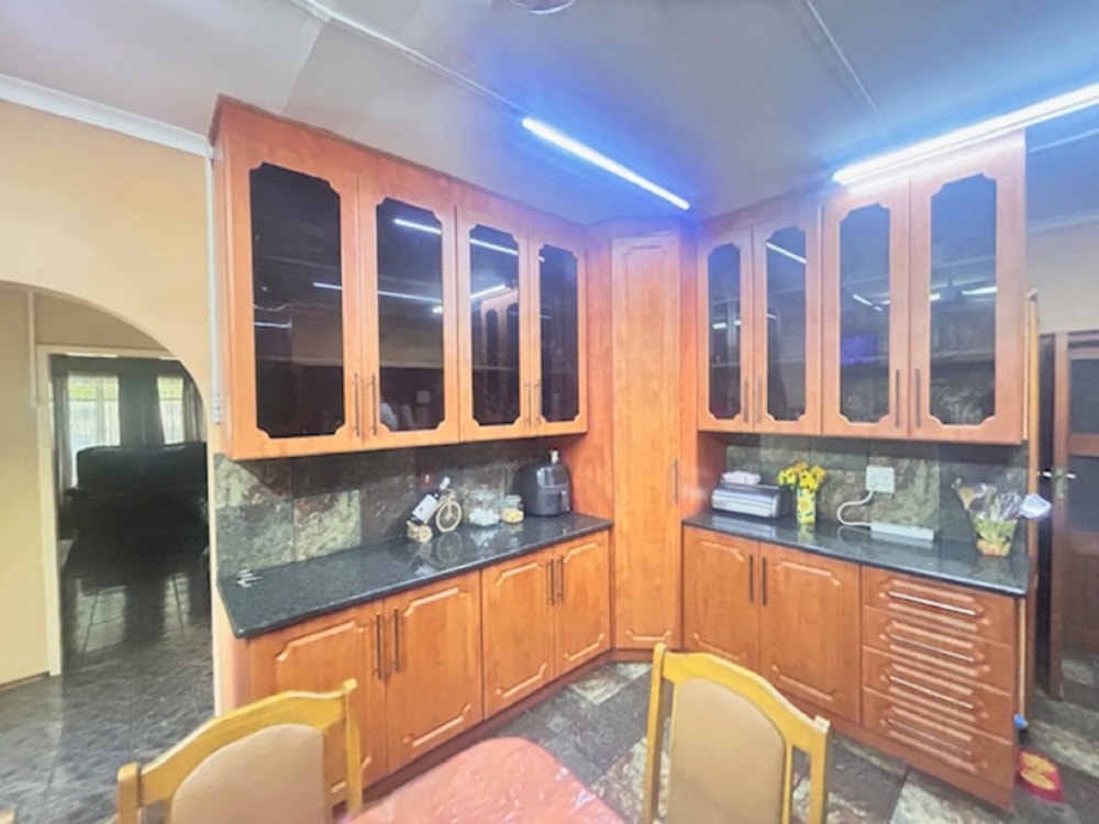 House for sale in Veldenvlei - 1RY1716009