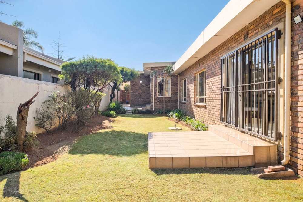 House for sale in Diepkloof - RDT1702664