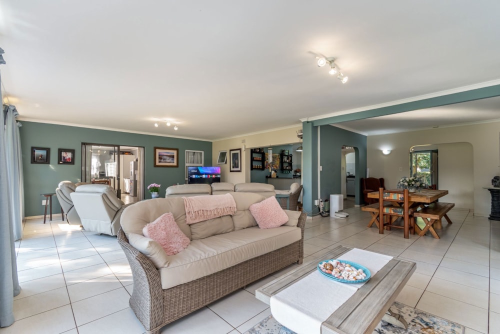 House sold in Forest Hills - 1KF1702093 House sold in Forest Hills - 1KF1702093