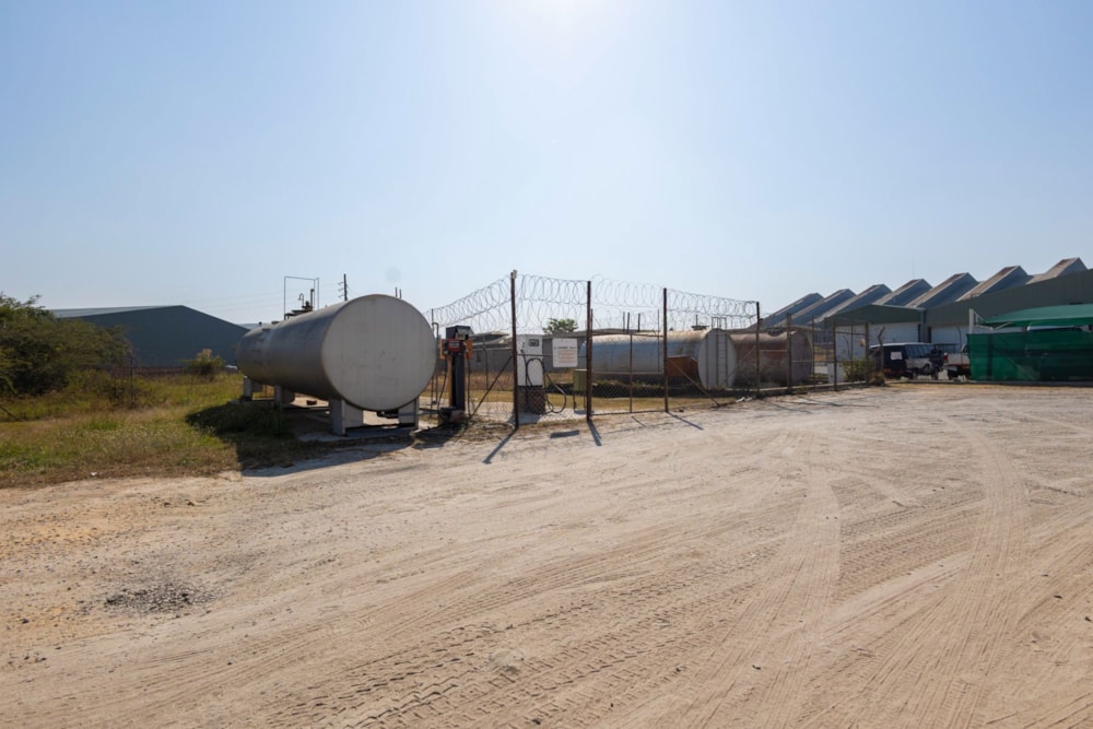 Commercial Building for sale in Harare, Zimbabwe - 3ZB1703610 Commercial Building for sale in Harare, Zimbabwe - 3ZB1703610