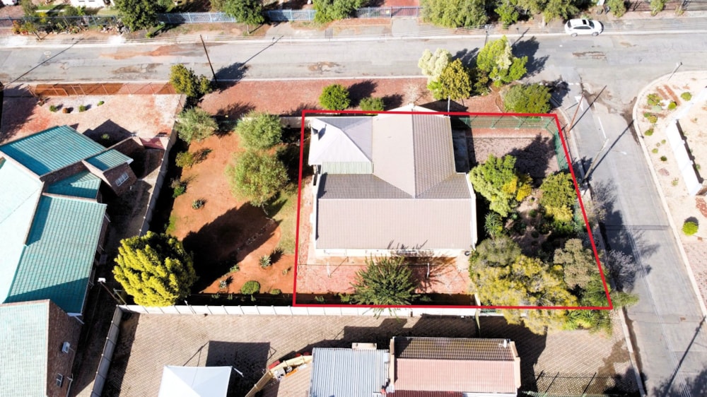 House for sale in Wesbank, Oudtshoorn - 1OU1702312