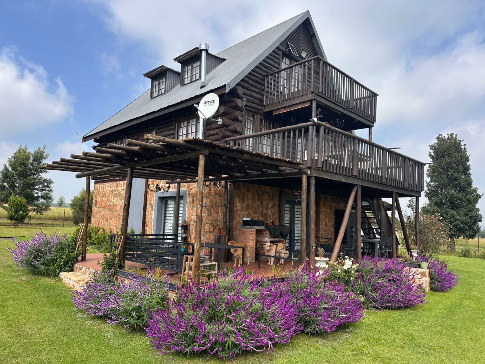 Smallholding for sale in Dullstroom - 1DS1702286