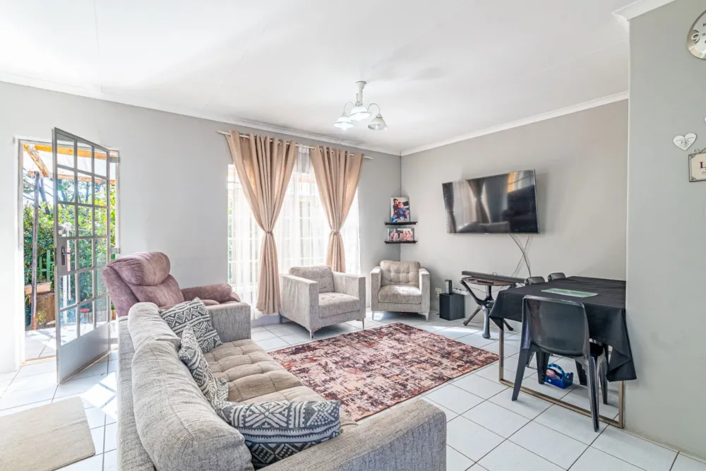 Townhouse for sale in Noordwyk - MR1755304