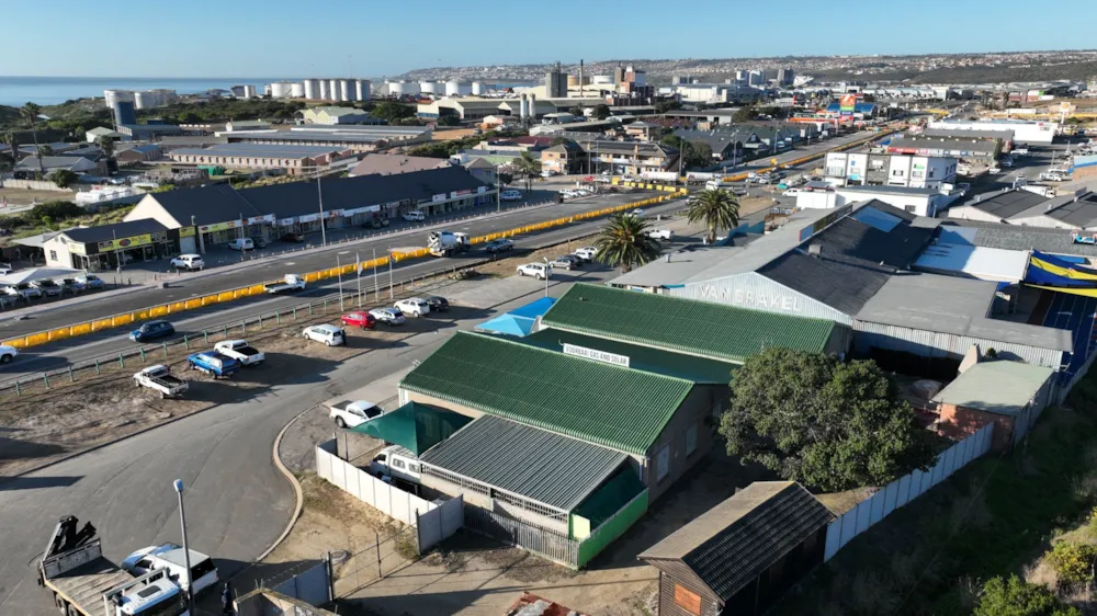 Commercial Building for sale in Hartenbos - 1MB1703178