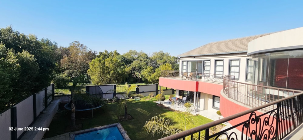 Security estate home for sale in Midstream Estate - CN1702955 Security estate home for sale in Midstream Estate - CN1702955