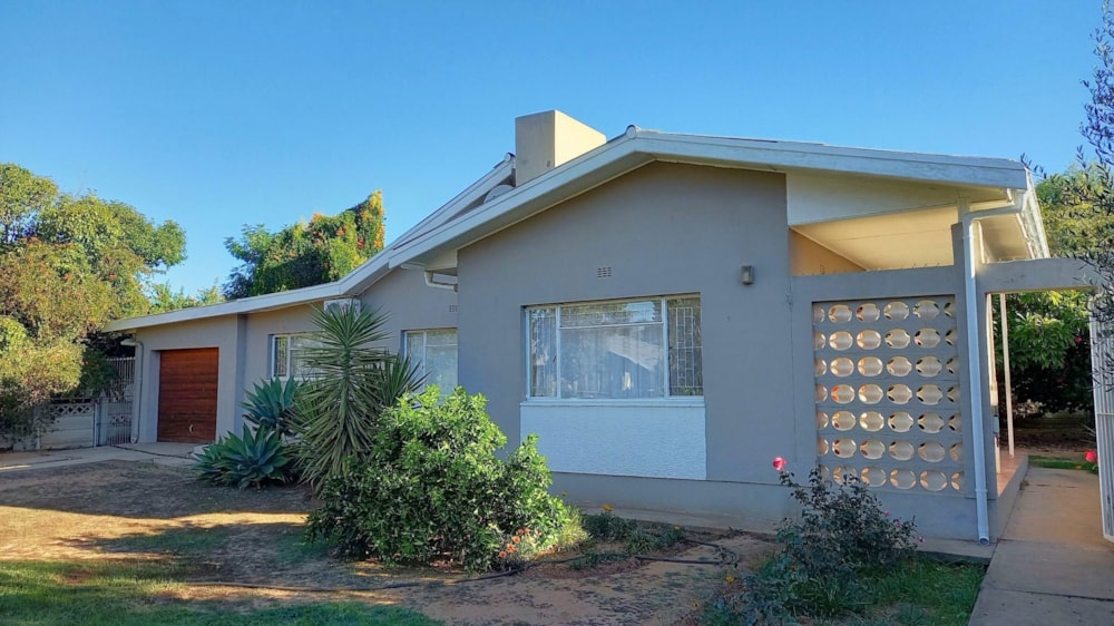 House sold in Wesbank, Oudtshoorn - 1OU1703384 House sold in Wesbank, Oudtshoorn - 1OU1703384