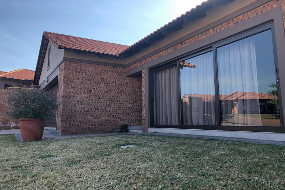 House for sale in Bateleur Estate - 1NS1702879