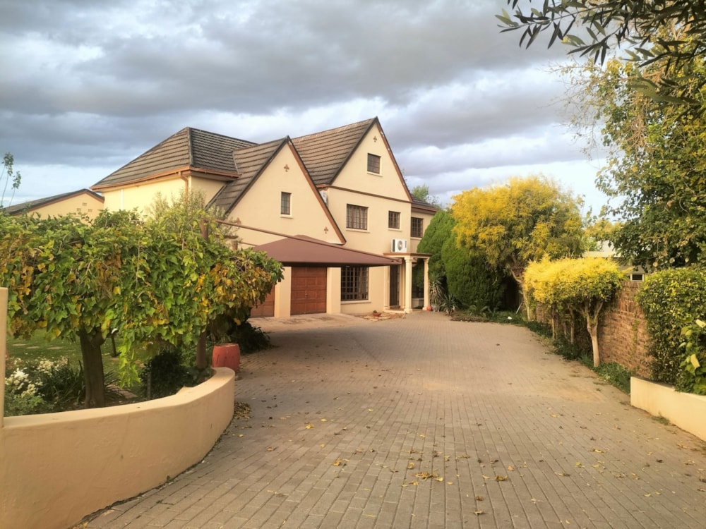 Double-storey house for sale in Douglas - 1KJ1705731 Double-storey house for sale in Douglas - 1KJ1705731