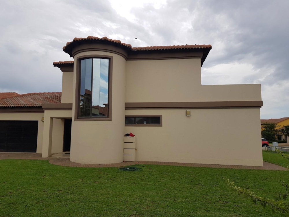 Golf estate house sold in Blue Valley Golf Estate - CN1702920 Golf estate house sold in Blue Valley Golf Estate - CN1702920